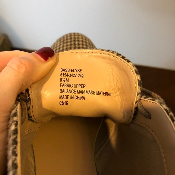 Bass Elyse plaid chukka boots size 8 1/2. EUC - Picture 5 of 8